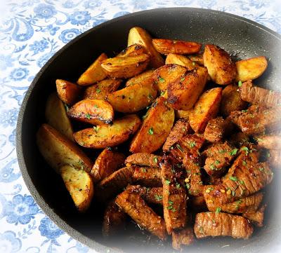 Garlic Steak Bites & Potatoes