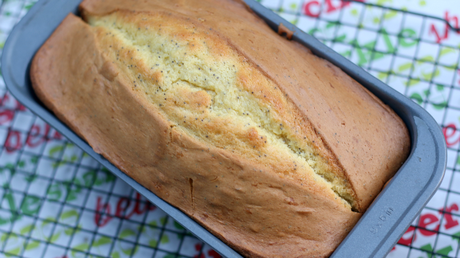 POPPY SEED POUND CAKE