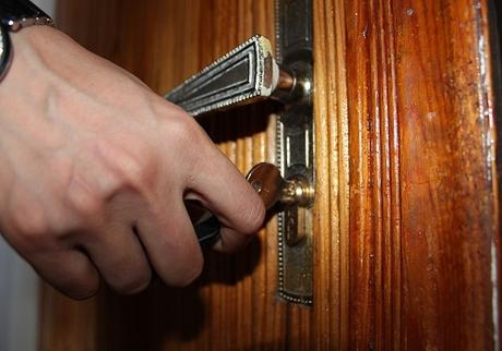 5 Things to Consider When Hiring a Locksmith for Your Home