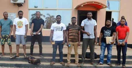 EFCC Arrests 8 Online suspected fraudsters in Elebu-Oja (Photos)