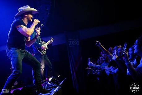 Out On The Town – Aaron Pritchett Hits London