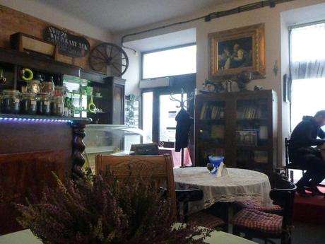 Piątkowe Picie: Exploring The Bars and Cafes of Nowa Praga, Warsaw’s Coolest District Piątkowe Picie: Exploring The Bars and Cafes of Nowa Praga, Warsaw’s Coolest District