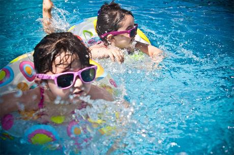 7 reasons why pool fencing is necessary for a family with kids