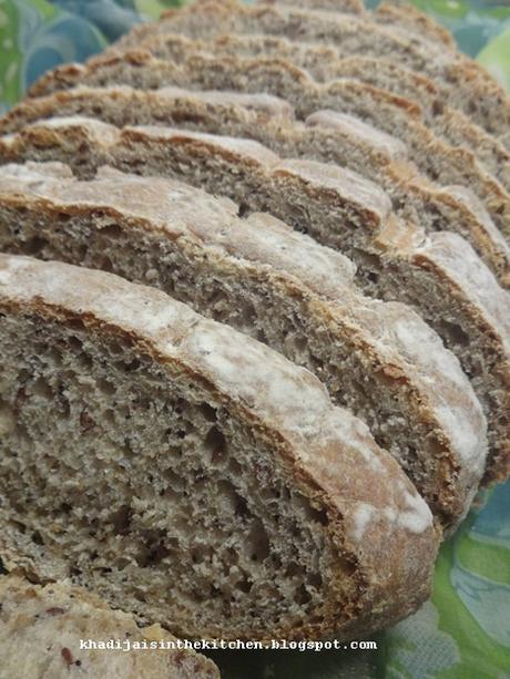 PAIN AUX GRAINES DE PAVOT ET DE LIN / POPPY AND FLAX SEEDS BREAD / PAN CON SEMILLAS DE AMAPOLA Y DE LINO / خبز ببذور الخشخاش و بذور الكتان