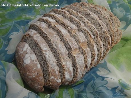 PAIN AUX GRAINES DE PAVOT ET DE LIN / POPPY AND FLAX SEEDS BREAD / PAN CON SEMILLAS DE AMAPOLA Y DE LINO / خبز ببذور الخشخاش و بذور الكتان