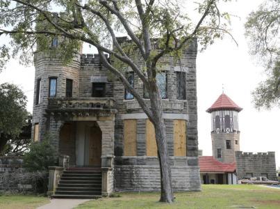 Chip & Joanna Gaines Buys Historical Texas Castle