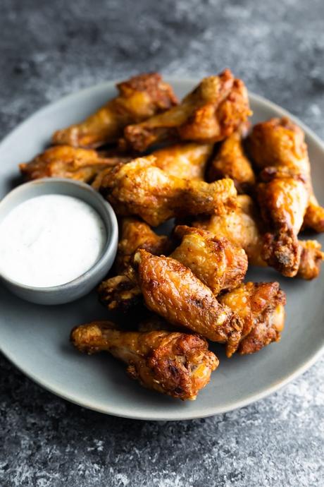 close up shot of air fryer chicken wings on a plate