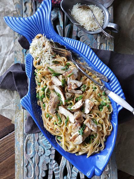chicken linguine with peas and green onions