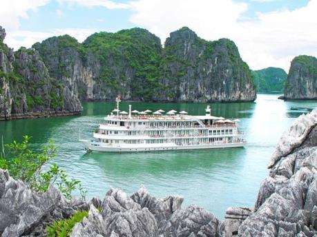 The Best Time to Visit Halong Bay in Vietnam