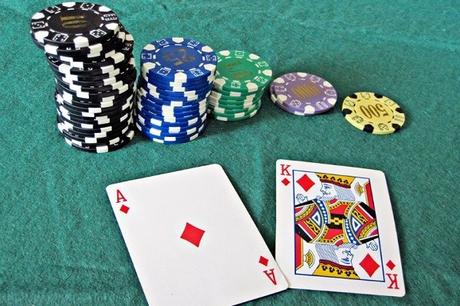 Things You Should Never Do At A Blackjack Table