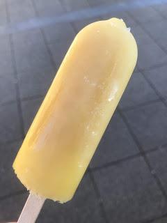 Solero Organic Peach Lollies with a juicy filling