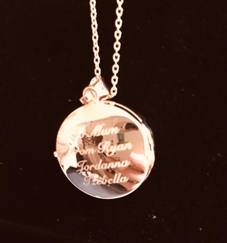 Mother’s Day gifts – Engraved locket