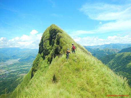 Surviving Your Backpacking Experience In the Philippines (Or Anywhere Else) Mt. Igcuron knife edge ridge