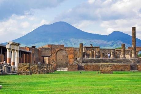 What happened when Mount Vesuvius erupted?