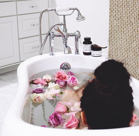 How to Create a Spa Day at Home