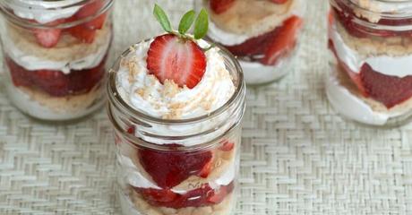 mason-jar-strawberry-shortcake
