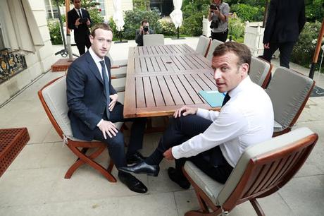 Emmanuel Macron meets with Mark Zuckerberg in 2018
