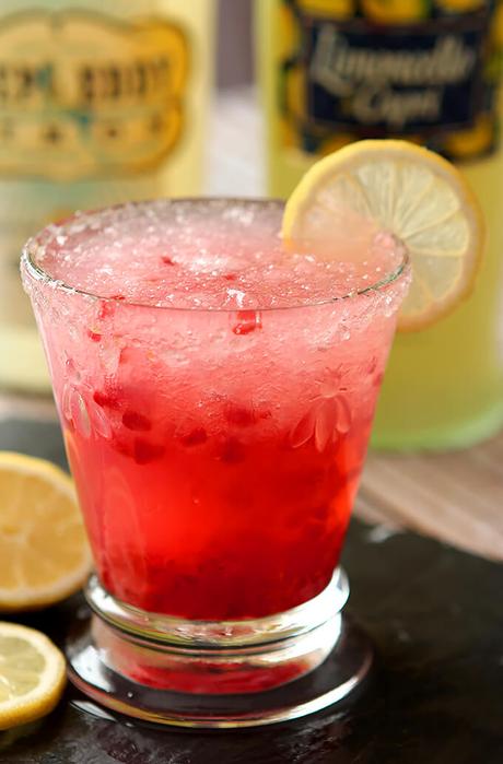Limoncello and Raspberry Sparkling Slushy Cocktail - Paperblog