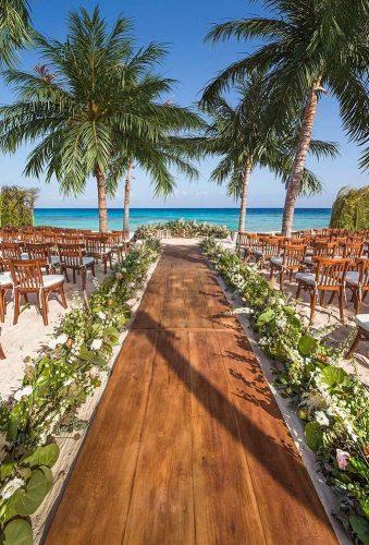 rustic wedding venues beach ceremony decor destweds