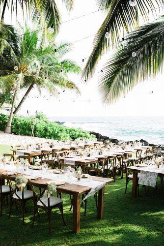 Eco Friendly Hawaiian Beach Wedding photo by Casto Photography and Cinema ruffledblog com eco friendly hawaiian beach wedding