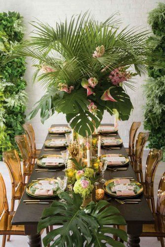 tropical wedding decor tropical table decor Studio Baron Photo