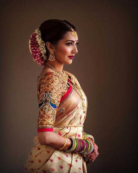 How to pose for Indian Bridal Photo Shoot side pose 