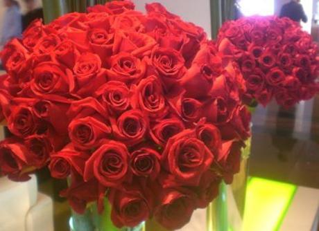 Top 10 Presents Every Kenyan Man Should Send to His Love For New Year