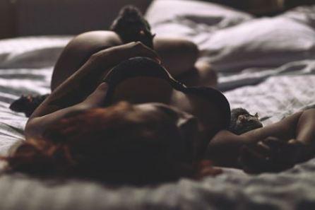 Top 10 Presents Every Kenyan Man Should Send to His Love For New Year