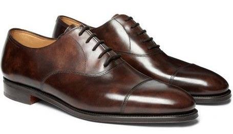 10 (Dressy) Items Every Man Should Have in His Closet 10 (Dressy) Items Every Man Should Have in His Closet