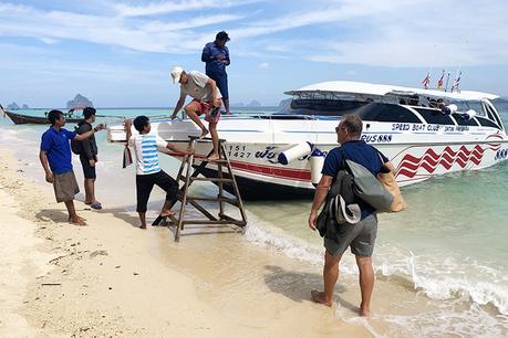 Koh Kradan, Thailand Travel Guide [Everything you Need to Know!]