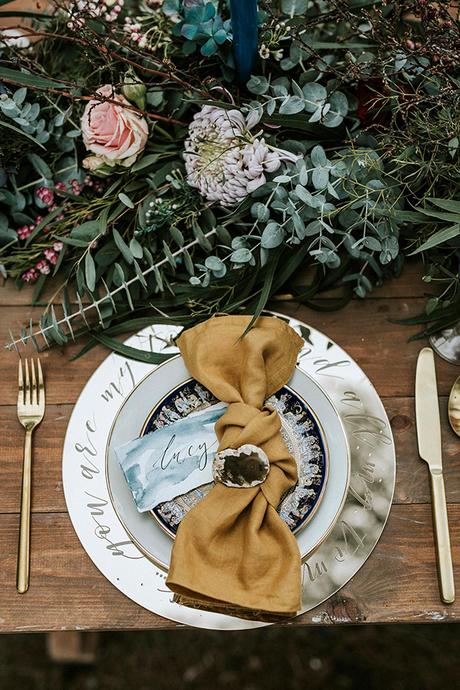 Rustic glam styled shoot on the beach rustic-glam-styled-shoot-beach_15