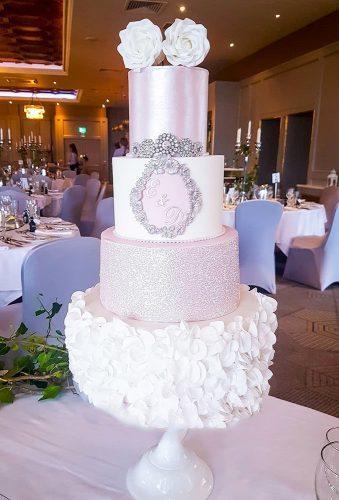 luxury wedding cakes sparkle wedding cake daisychaincakeswestcork