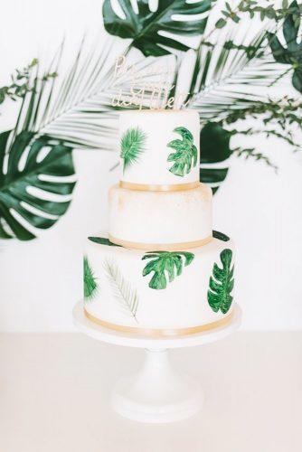 tropical wedding cake trends elegant tropical cake Frl. K sagt Ja