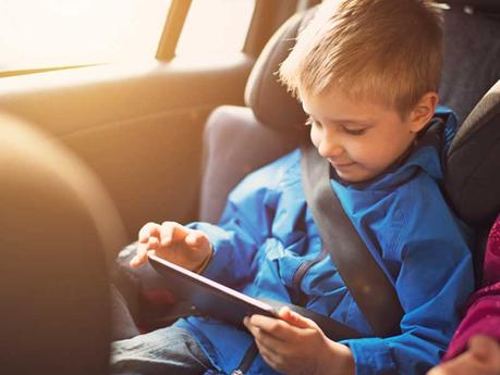 Rent a car Crete: stay safe with your kids with these useful tips