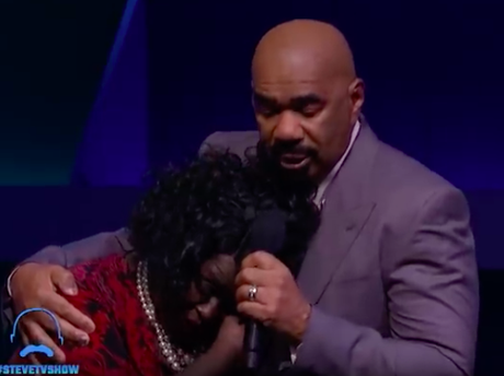 Duranice Pace of The Anointed Pace Sisters moves Steve Harvey to tears
