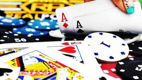 Image: Poker: Queens and Aces, by Clifford Photography on Pixabay