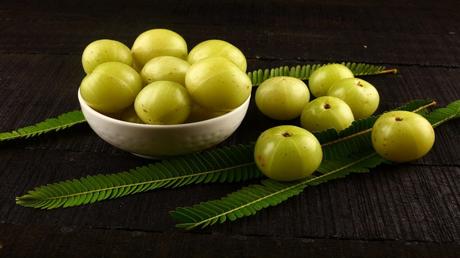 2.Indian gooseberry (Amla) - Health Benefits