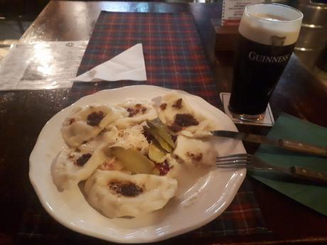 Piątkowe Picie: Top 5 Irish Pubs in Warsaw (Warszawa) Wow! Pierogi Ruskie AND Guinness at Emerald Irish Pub, Śródmieście
