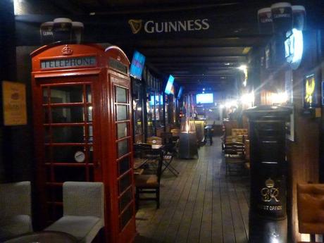 Piątkowe Picie: Top 5 Irish Pubs in Warsaw (Warszawa) British Bulldog Pub, Warszawa