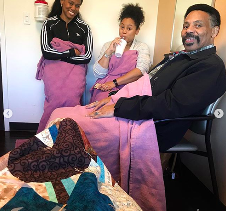 Dr. Tony Evans Gives Update On Wife Lois Evans Cancer