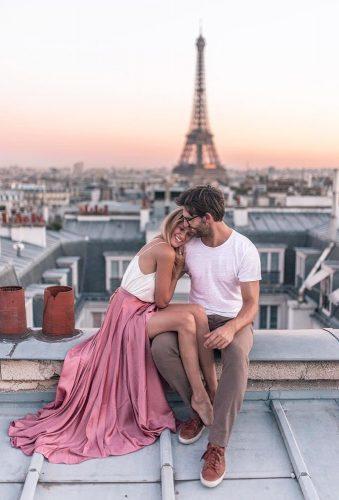 engagement photos dos donts couple in paris visualisation_