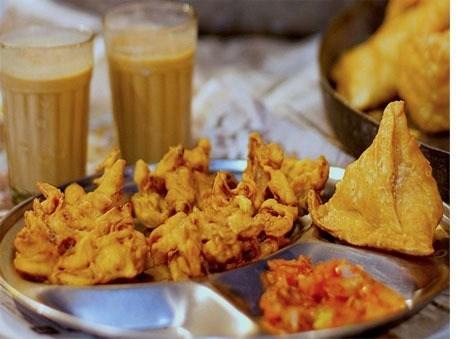 50 STREET FOODS OF UTTAR PRADESH