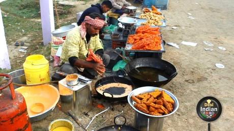 50 STREET FOODS OF UTTAR PRADESH