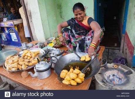 50 STREET FOODS OF UTTAR PRADESH