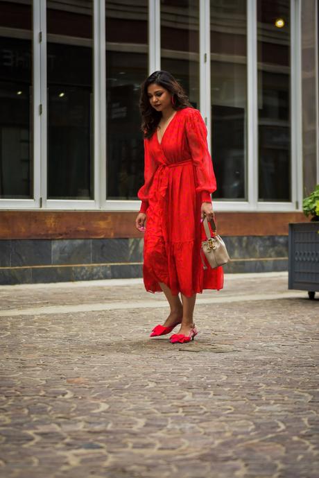 kate spade dress, kate spade heart shoes, kitten heels, valentines aday dress, street style, fashion , style, saumya shiohare, myriad musings