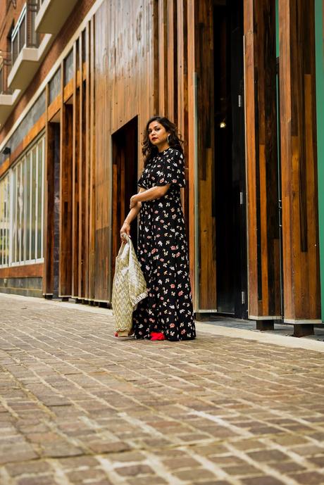 black rent the runway dress, gold mettalic jacket, bow pumps, kate spade heart heels, bauble bar earrings, dc blogger, style, fashion, street style, saumy shiohare, myriad musings