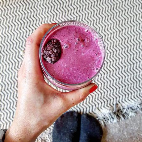 Recipe || Blackberry & Banana smoothie with a twist