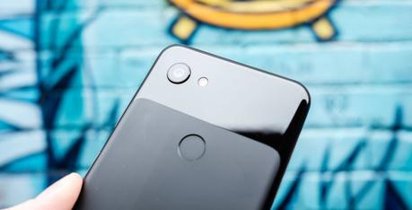 Google Pixel 3a shipping with old security patch, new one coming in June