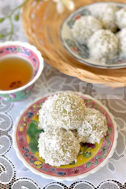 best pandan onde onde gula Melaka filling