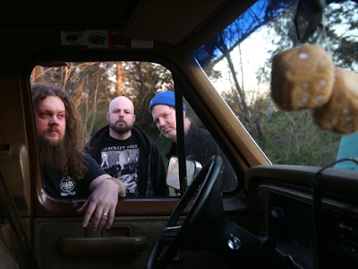 U.S. Cosmic riffers, Spacetrucker, Signs to Heavyweight Stoner label, Ripple Music for New 12